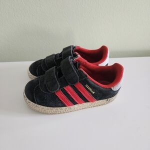 Adidas Kids Gazelle Size 7 Black and Red Sneakers